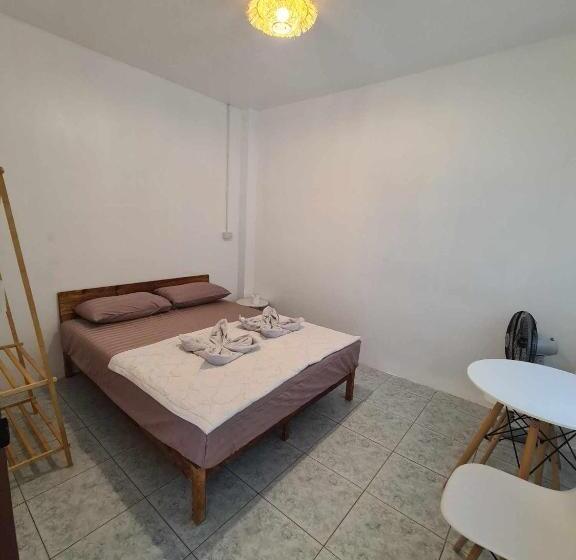 בית מלון כפרי Vijit Bungalow