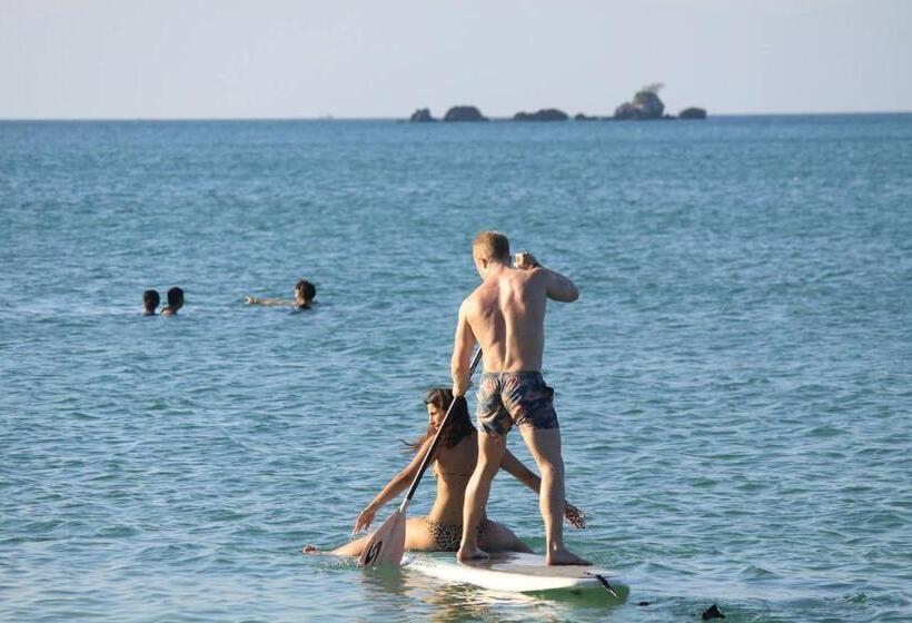 בית מלון כפרי Vijit Bungalow