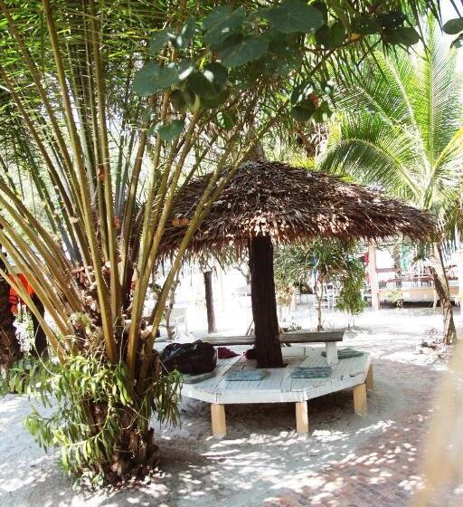 בית מלון כפרי Vijit Bungalow