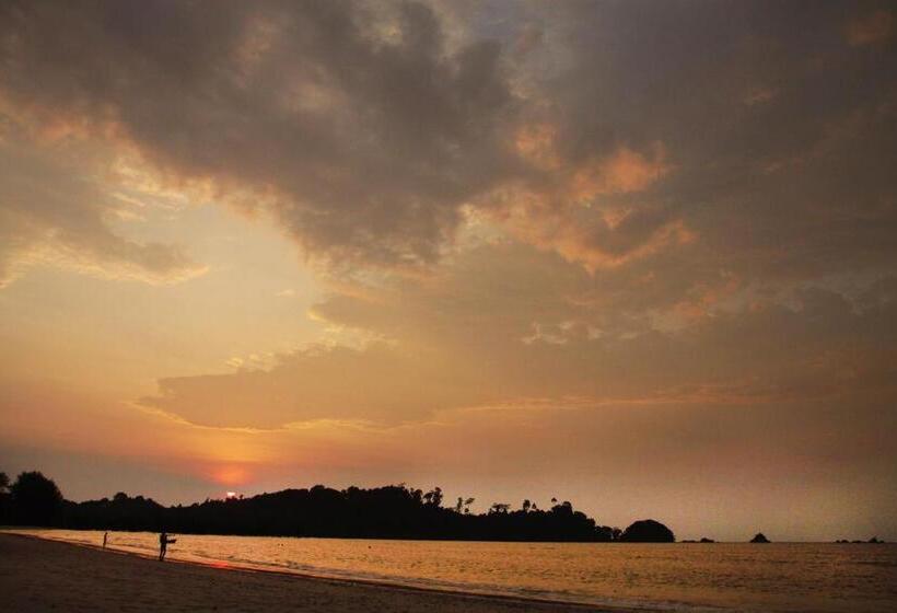 בית מלון כפרי Vijit Bungalow