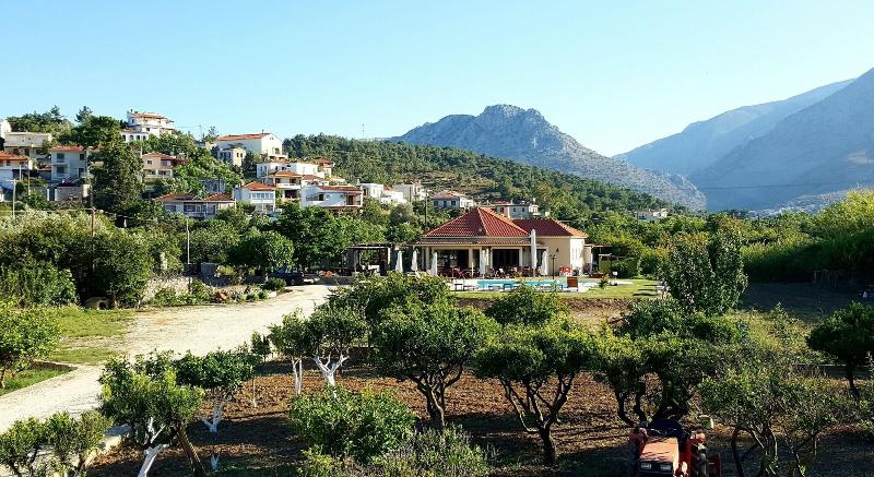 پانسیون Agroktima