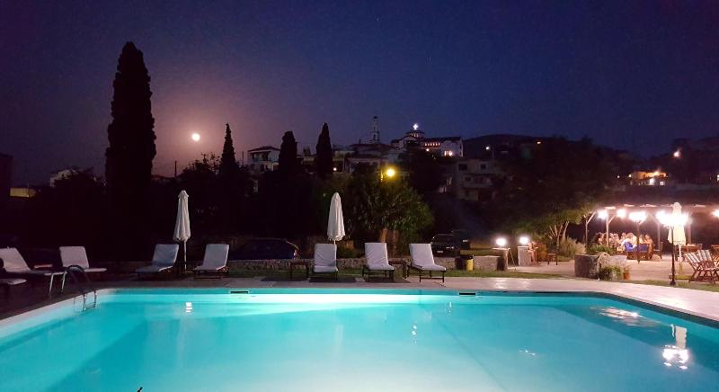 پانسیون Agroktima