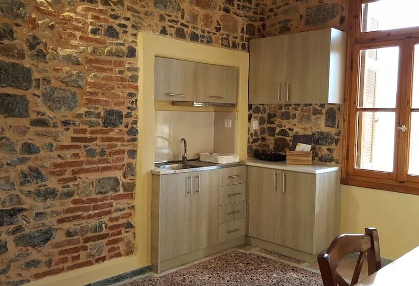 پانسیون Agroktima