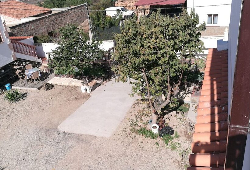 Пансион Holiday Home Emblema