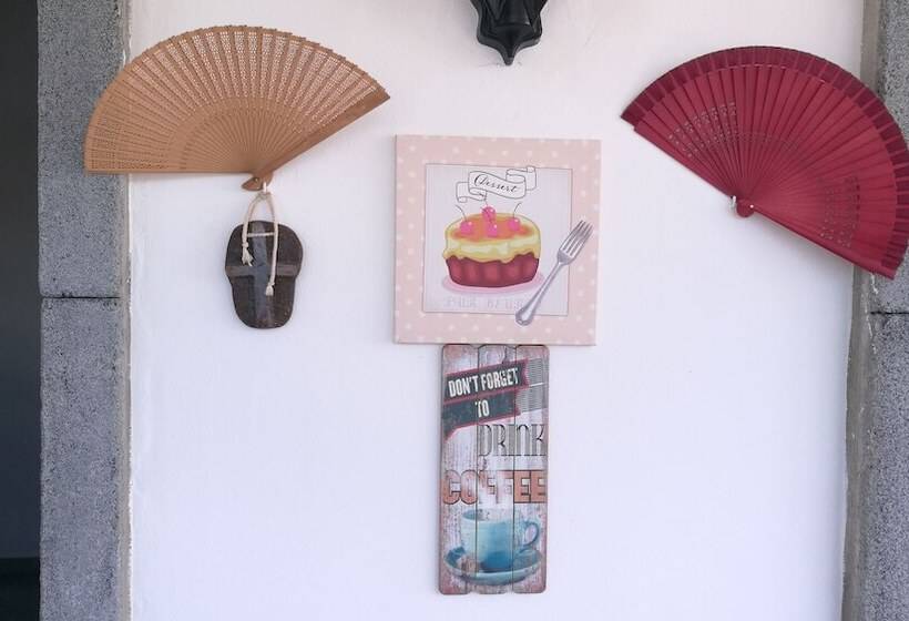 Пансион Holiday Home Emblema