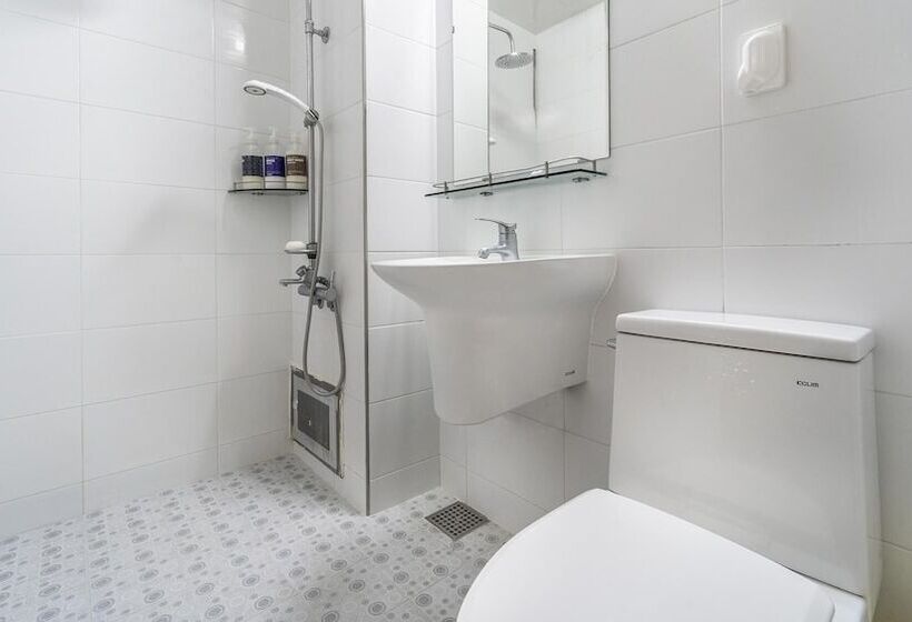 פנסיון Jeju Samda Hostel