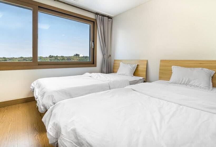 פנסיון Jeju Samda Hostel