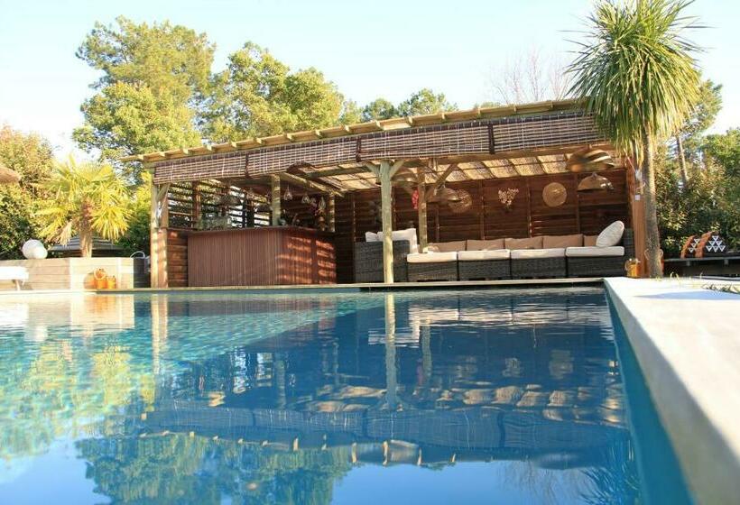 پانسیون La Varangue