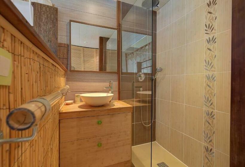 پانسیون La Varangue