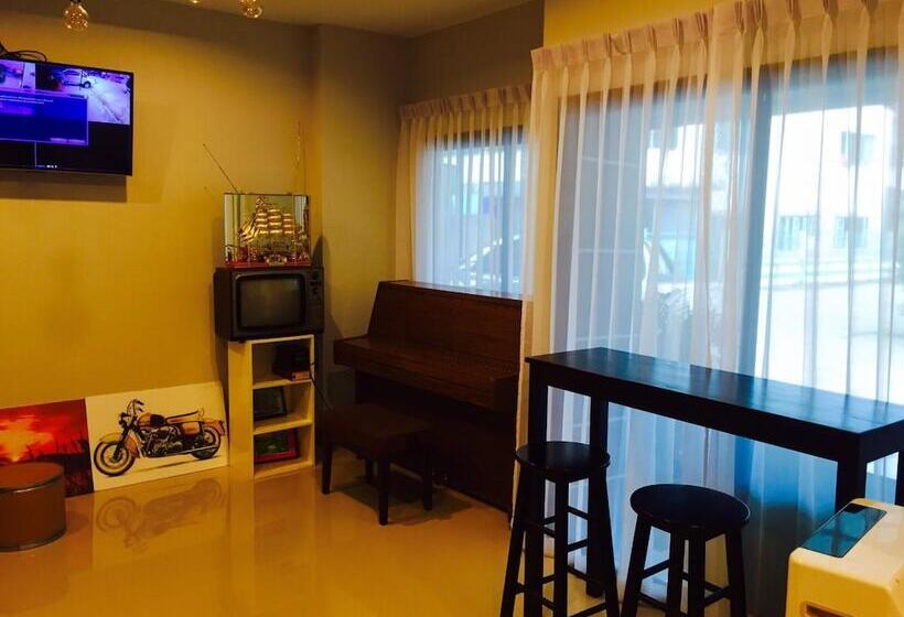 膳宿费 Retro Twin Home @maesot