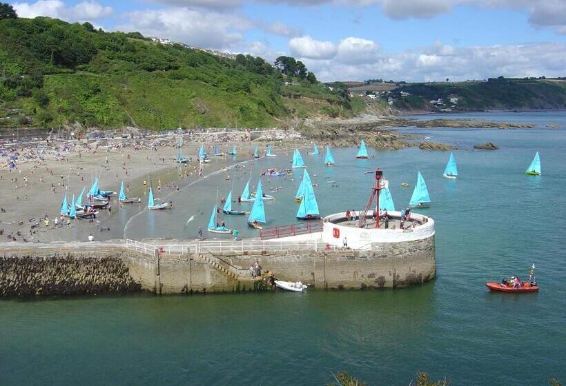 פנסיון The Old Bridge House