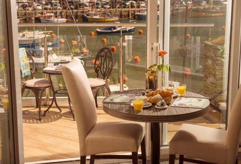 بنسيون The Old Bridge House