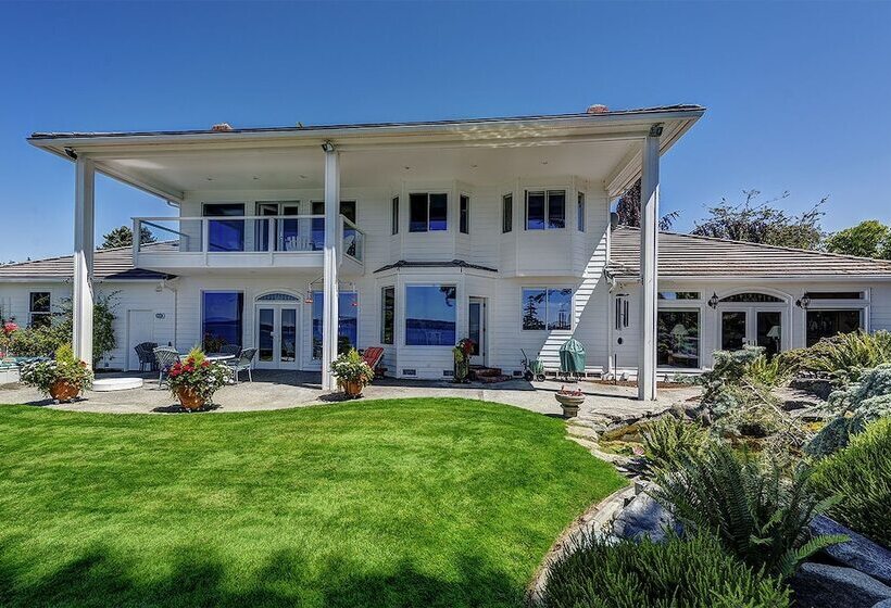 Sea Mist Waterfront B&b