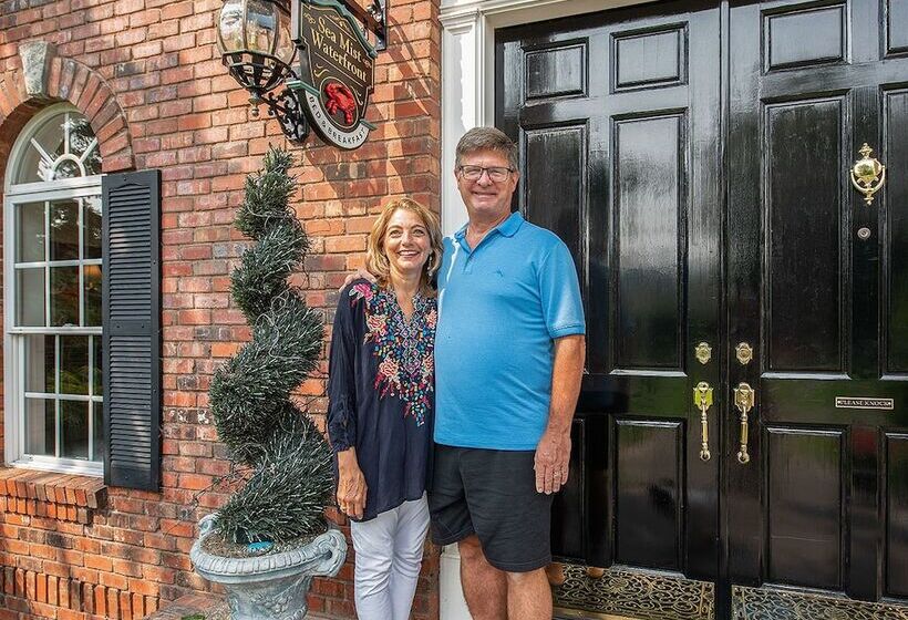 Sea Mist Waterfront B&b