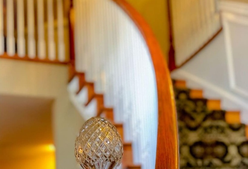 Sea Mist Waterfront B&b