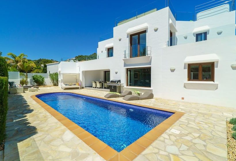 Villa Solhabitat Moraira Sports