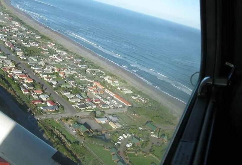 252 Beachside Motels & Holiday Park