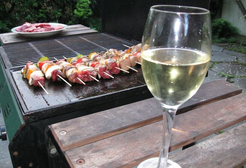 252 Beachside Motels & Holiday Park