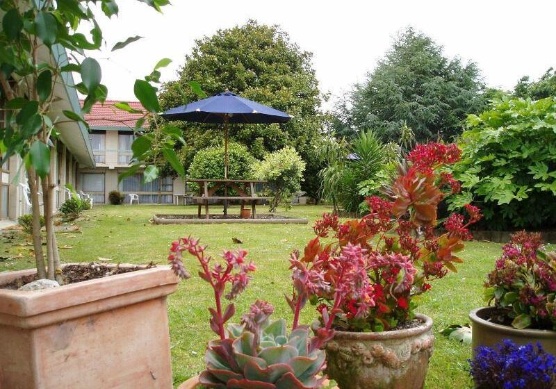 Airport Goldstar Motel