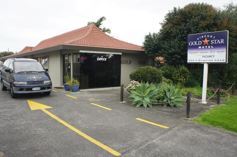 Airport Goldstar Motel