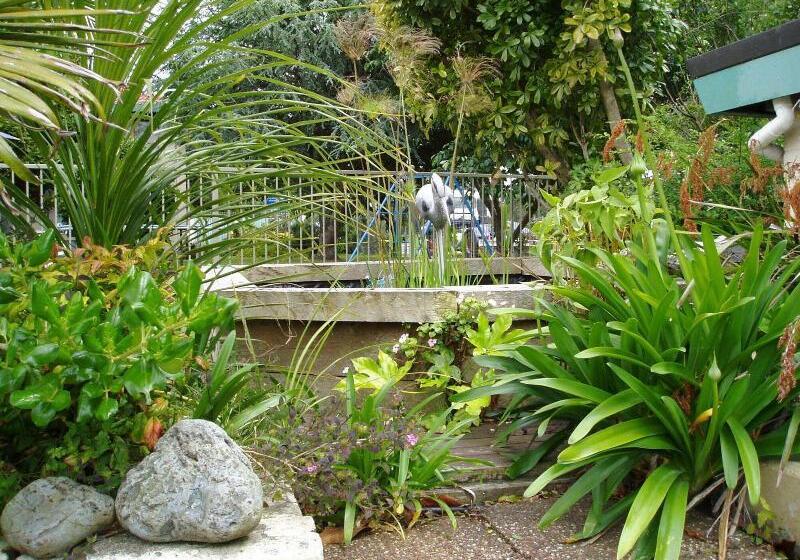 Airport Goldstar Motel