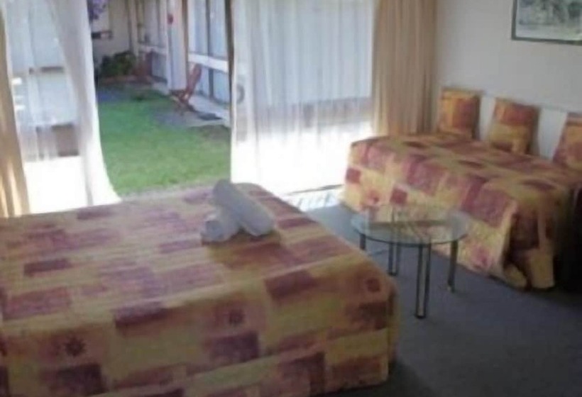 Airport Goldstar Motel