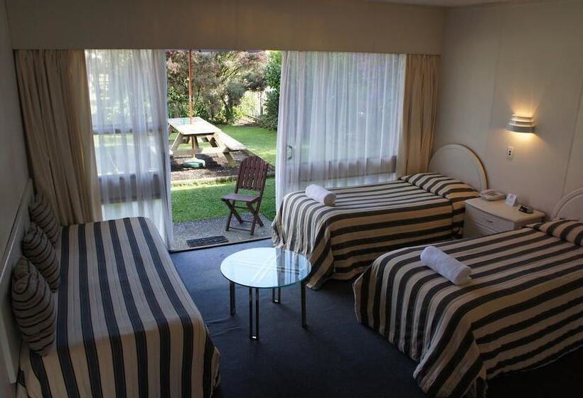 Airport Goldstar Motel