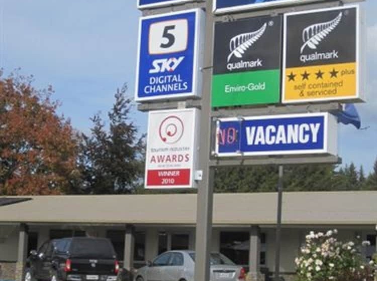 Anchorage Motel Apartments