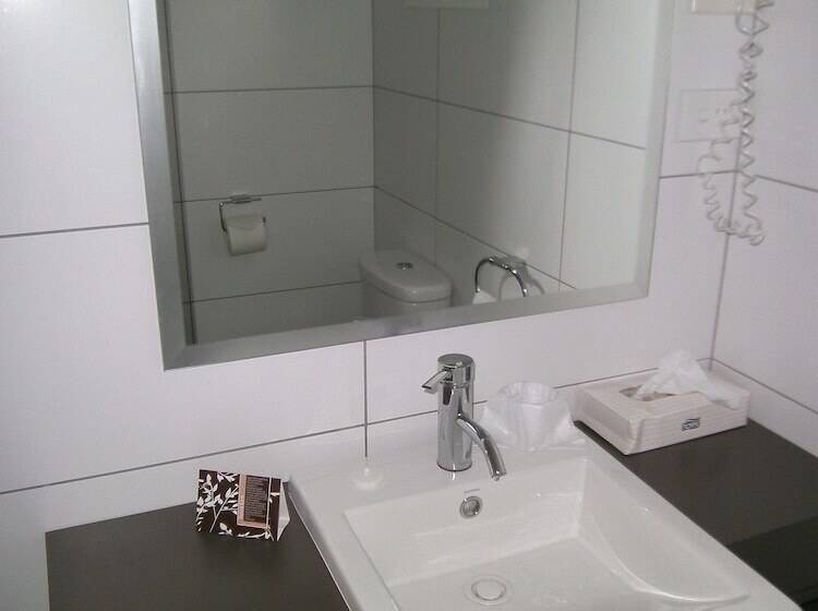 Anchorage Motel Apartments