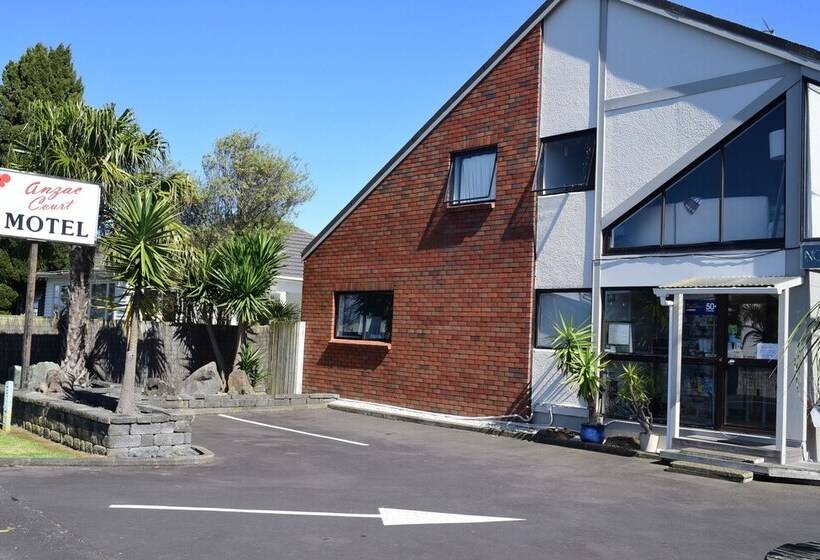 Anzac Court Motel