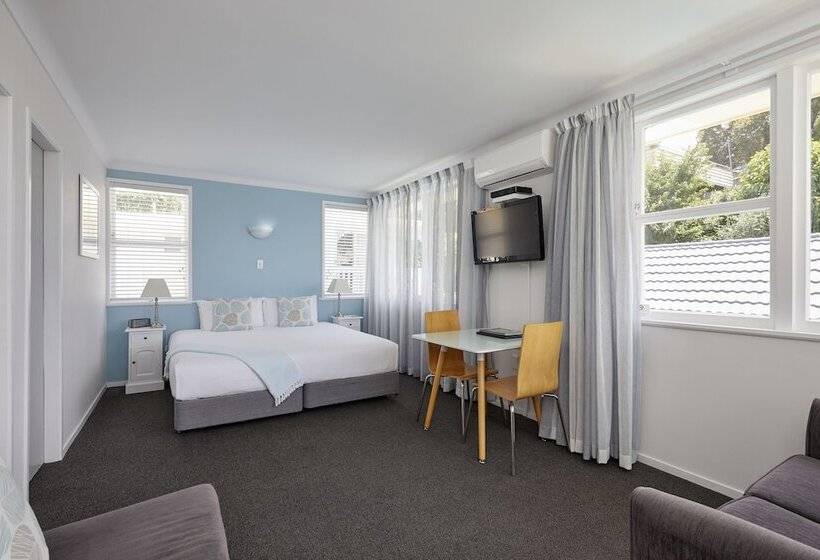 Asure Harbour View Motel And Water Front Apartments