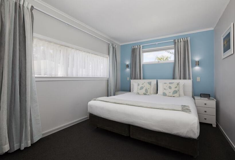 Asure Harbour View Motel And Water Front Apartments