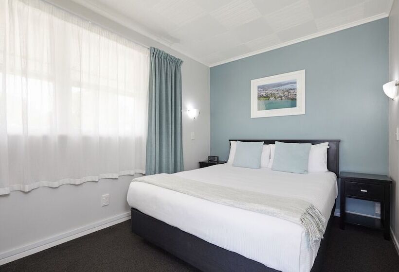 Asure Harbour View Motel And Water Front Apartments