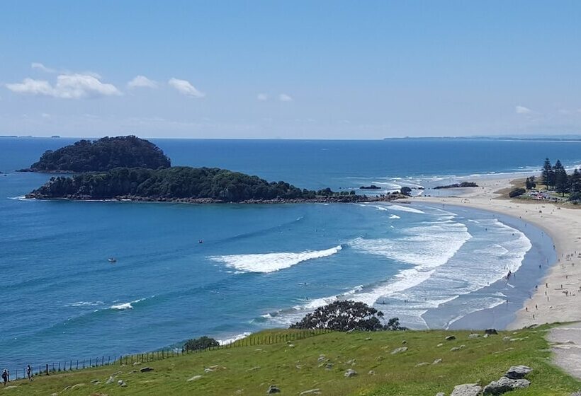 Asure Harbour View Motel And Water Front Apartments