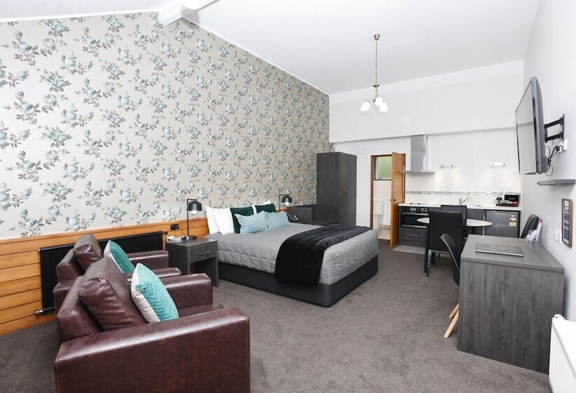 Balmoral Lodge Motel