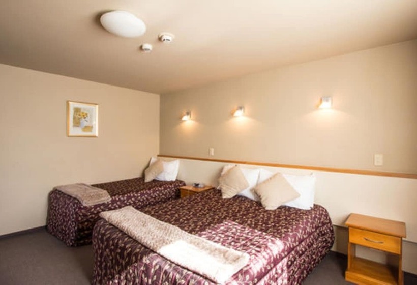 Balmoral Lodge Motel