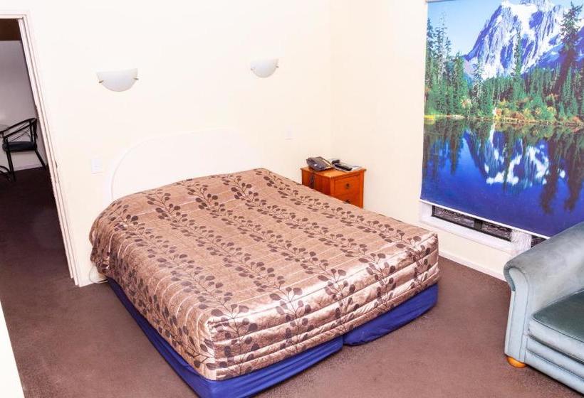 Cherry Tree Lodge Motel