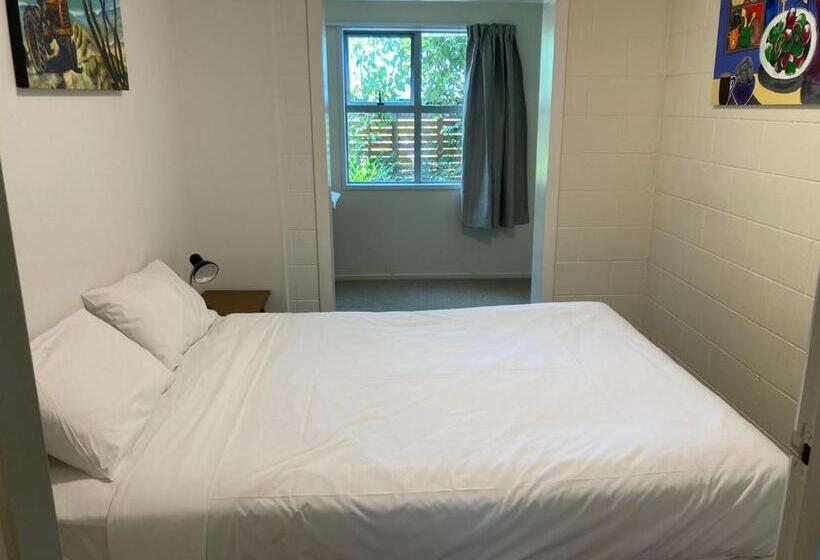 City Towers Apartments