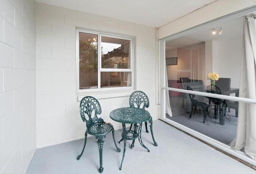 City Towers Apartments