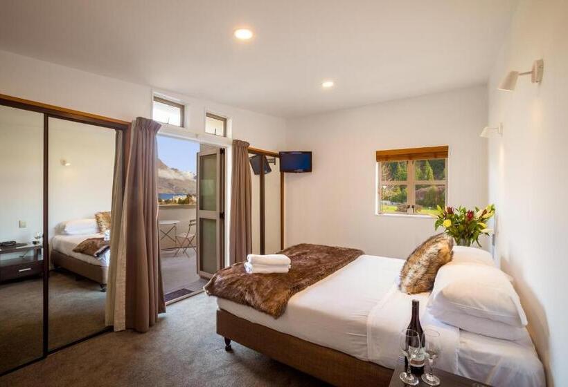 Cranbury Court Apartments