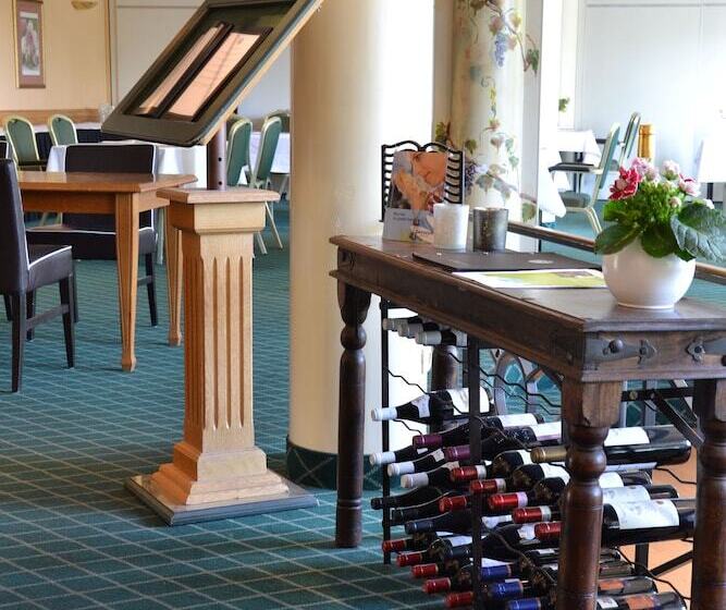 Fletcher Hotel   Restaurant Carlton