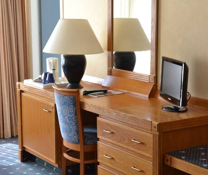 Fletcher Hotel   Restaurant Carlton