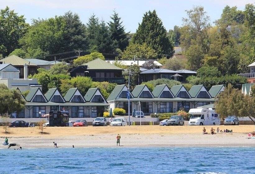 ホテル Gables Lakefront Resort