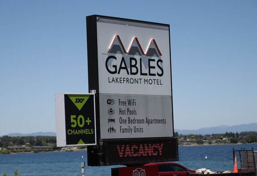 ホテル Gables Lakefront Resort