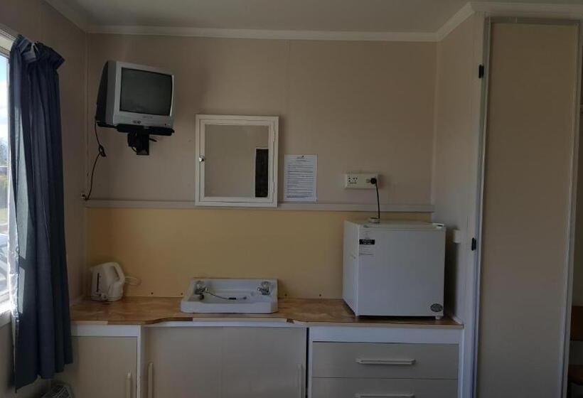 High Country Lodge, Motels & Backpackers