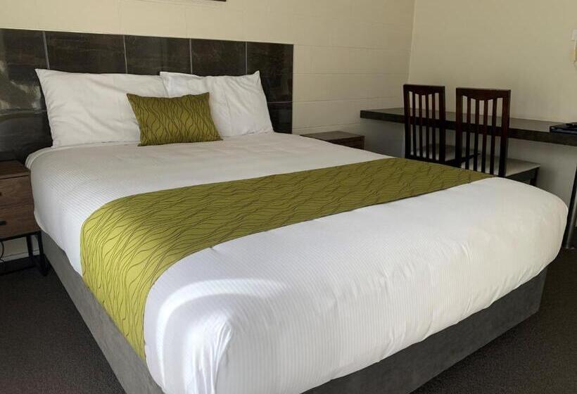 فندق Admirals Motor Inn