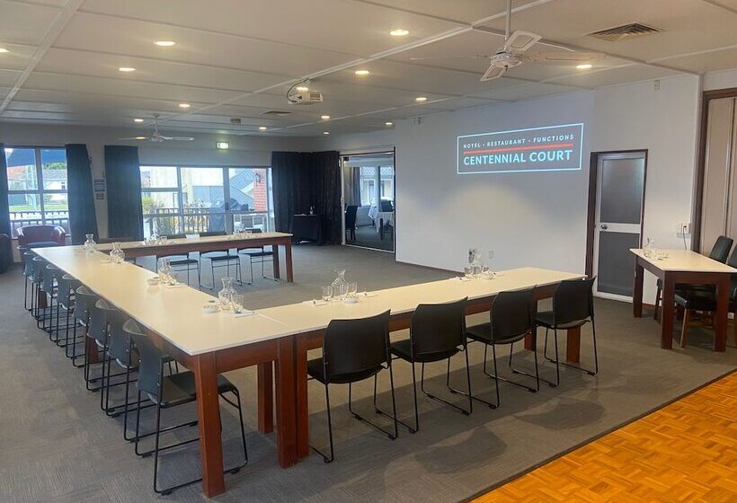 هتل Centennial Court