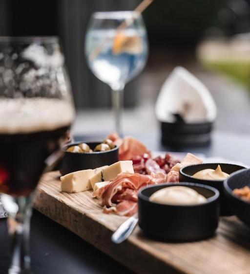 호텔 De Lunterse Boer