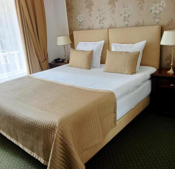 호텔 De Lunterse Boer