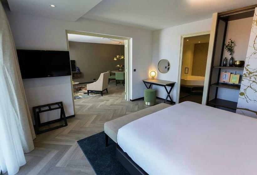 ホテル Doubletree By Hilton Royal Parc Soestduinen